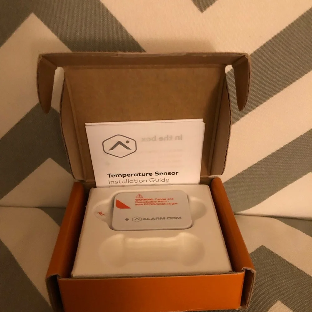 Temperature & Humidity Sensor - Picture 8 of 8